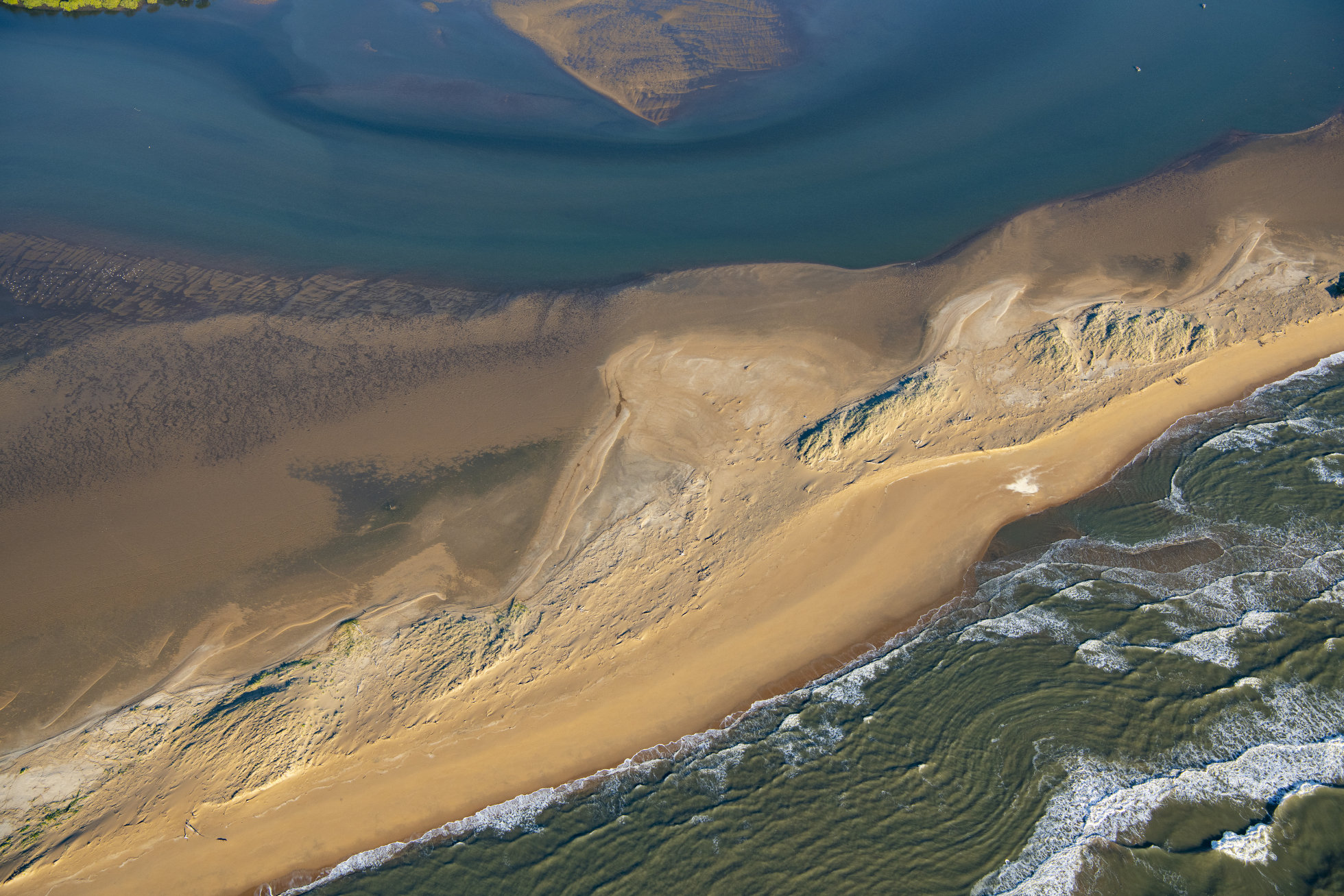 Bowling Green Bay, Photo by Gary Cranitch copyright Queensland Museum